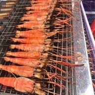 ร้านแกะให้นะ กุ้งย่าง ข้าวหน้ากุ้ง  ตลาดนัดวันศุกร์ มหิดลศาลายา