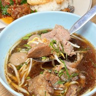 ก๋วยเตี๋ยว พี่โหนก อยุธยา
