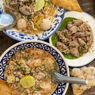 บุญปากก๋วยเตี๋ยวต้มยำโบราณ