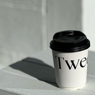 Tweez Coffee สาขาคลังอาวุธ, อุบลฯ