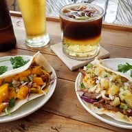 pica pica mexica (Lemonade Date Night) ซอยอารีย์