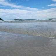 หาดน้ำใส
