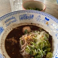 ก๋วยเตี๋ยวเรือตี๋หมวย อร่อยเด็ดเจ็ดย่านน้ำ หลังมอพายัพ