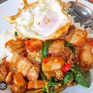 ครัวป้าแจ๋ว ร้านอาหารตามสั่ง สาขาพหลโยธิน52