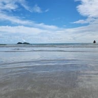 หาดน้ำใส