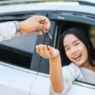 AC CARRENT ให้บริการ เช่ารถ รถเช่า ขับเอง ส่งถึง สนามบิน วัดร่องขุ่น ดอยตุง แม่สาย และ สถานที่เที่ยว ใน เชียงราย เชียงใหม่  ราคา ถูกที่สุด ที่ เจ้า ไหนดี