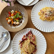 GOOD TIMING Bake & Eatery -