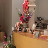 บรรยากาศ found cafe นวลจันทร์