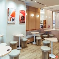 Tim Hortons ศูนย์การประชุมแห่งชาติสิริกิติ์ (QSNCC)