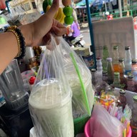 ผลไม้ปั่น น้ำปั่นชาไข่มุก Byเจ้นัท @อิสรภาพ15