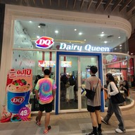 บรรยากาศ Dairy Queen Central Sriracha