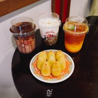 🫖หล่อเลี้ยง 搂良 Sweetmeat🫖        โชคดีอิ่มหนำสำราญ   สาทร11            ชามะนาวเกล็ดส้ม โกโก้จักรพร