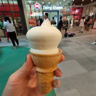 เมนูของร้าน Dairy Queen Central Sriracha