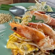 ผัดไท ก๋วยเตี๋ยวต้มยำ อาหารตามสั่ง กุ้งเผา หม่าล่า บ้านฉันมีคลอง