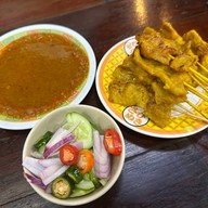 แม่กำไรหมูสะเต๊ะ ข้าวต้มปลา เอกชัย
