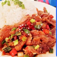 เมนูของร้าน ขาหมูทองพรรณ ถนนประชาอุทิศ