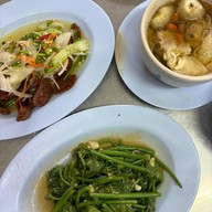 เมนูของร้าน ผักบุ้งลอยฟ้า พัทยากลาง พัทยากลาง