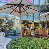 หน้าร้าน Phuketique Phyll x Phuketique