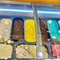 ไอศกรีมเจลาโตพรีเมียม Crush On Gelato สาขาลำลูกกาคลอง8 สาขาลำลูกกาเปิดให้บริการสั่งไอศกรีมเฉพาะแบบdeliveryเท่านั้นนะคะ