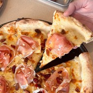 เมนูของร้าน Good Slice Pizza