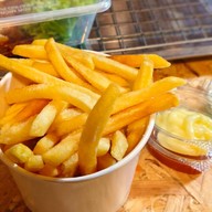 สะดุ้งไฟ บางแสน