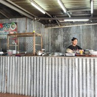 บรรยากาศ โก๋เอี๊ยะ สุดยอดเนื้อตุ๋น พุทธมณฑลสาย4