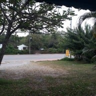 หน้าร้าน คุ้มอร่อย