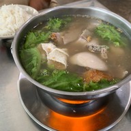 ก๋วยจั๊บนายเล็ก (อ้วน) เจ้าเก่าเยาวราช สวนผัก