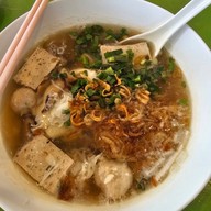 เมนูของร้าน คุณแดงก๋วยจั๊บญวน วังหลัง