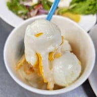 เมนูของร้าน สมยศ ข้าวต้มรอบดึก (Som Yot Khaotom Rop Duek)โชคชัย 4 ซอย 72  โชคชัย 9