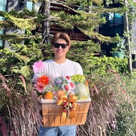 ยายพลอยผลไม้ ตลาดเจริญเจริญ