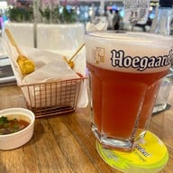 7th Street bar&bistro เมกา บางนา