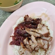 เมนูของร้าน เป็ดย่างเมโทร ภูเก็ต สาขาใหญ่ ถนน คณิต หงษ์หยก