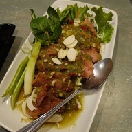 เมนูของร้าน R&B Karaoke สาทร