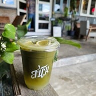 สนิมริมทาง Slow bar Slow bar Bangsaen