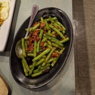 เมนูของร้าน R&B Karaoke สาทร