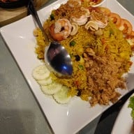 เมนูของร้าน R&B Karaoke สาทร