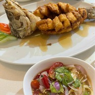 9 กุ้งอบ ปูอบ-สุกี้ พุทธมณฑล สาย2 (ได้รับมาตรฐาน SHA)