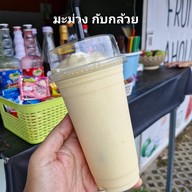 เมนูของร้าน Fruits Aholic น้ำผลไม้สดปั่น ชา กาแฟ ถ.ชุมพร