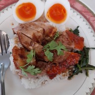เมนูของร้าน ฮิ้น ข้าวหมูแดงข้าวหน้าเป็ด นครปฐม