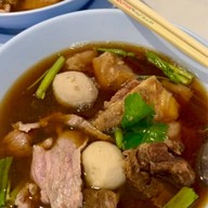 เมนูของร้าน เนื้อตุ๋นนางเลิ้ง ซอยนครสวรรค์ 2