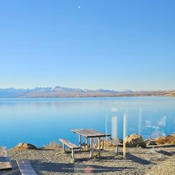 บรรยากาศ Mt Cook Alpine Salmon