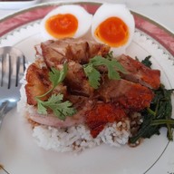 เมนูของร้าน ฮิ้น ข้าวหมูแดงข้าวหน้าเป็ด นครปฐม