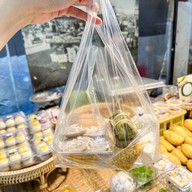 ข้าวเหนียวมูนเนรมิต โชคชัย4 ลาดพร้าว นาคนิวาส (ปากซอย)