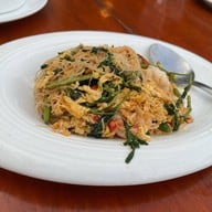บ้านดอกจันทน์ริมน้ำ