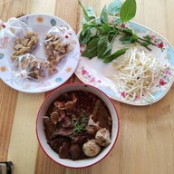 จิระ สุกี้โบราณ&ลูกชิ้นทอด