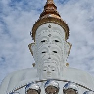 วัดพระธาตุผาซ่อนแก้ว