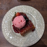 Tay Table and Toast -