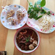 จิระ สุกี้โบราณ&ลูกชิ้นทอด