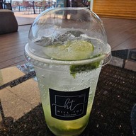 เมนูของร้าน Sinae Starbucks